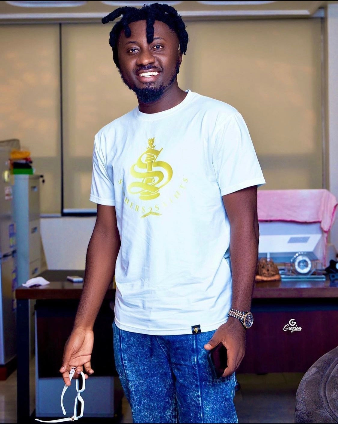 S2S Logo T-Shirt - Sinners2Saints